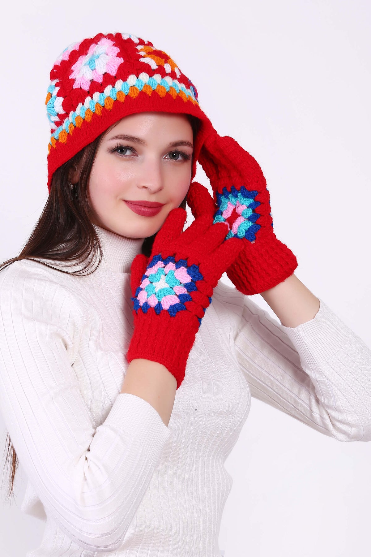 Delighted Granny Square Cap with Gloves